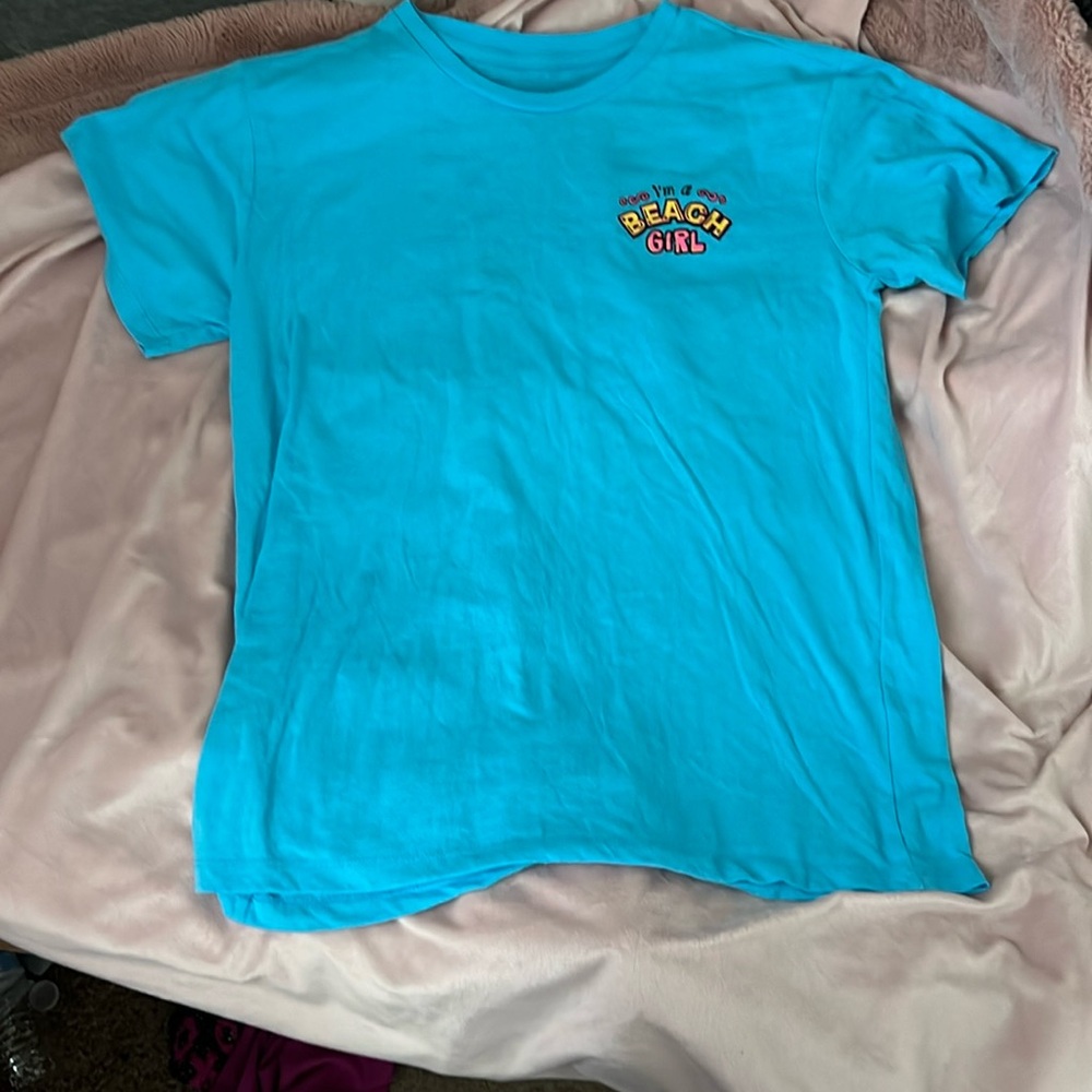 I’m a beach girl T-shirt